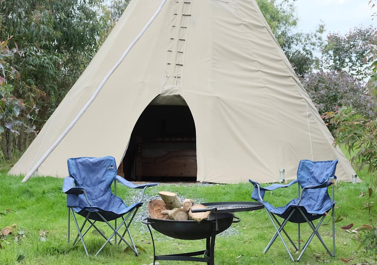 Gumtree Tipis Hotel Bickington Exterior foto